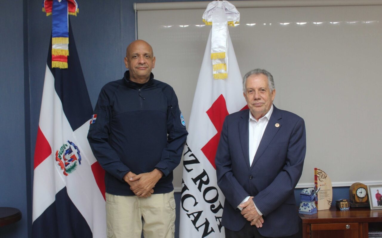 Director del COE visita al presidente de la Cruz Roja Dominicana