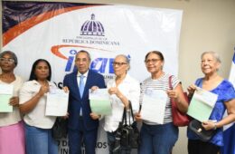 INAVI entrega más de 800 cheques a ex servidores públicos por indemnización