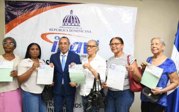 INAVI entrega más de 800 cheques a ex servidores públicos por indemnización