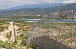 Legisladores oficialistas dicen que la frontera se mantiene resguardada ante la crisis haitiana
