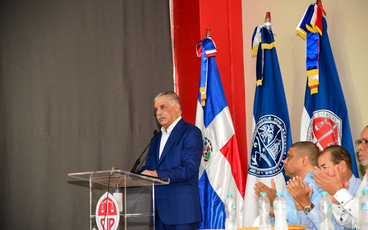 Miguel Vargas pide mayor respuesta internacional ante el deterioro de Haití
